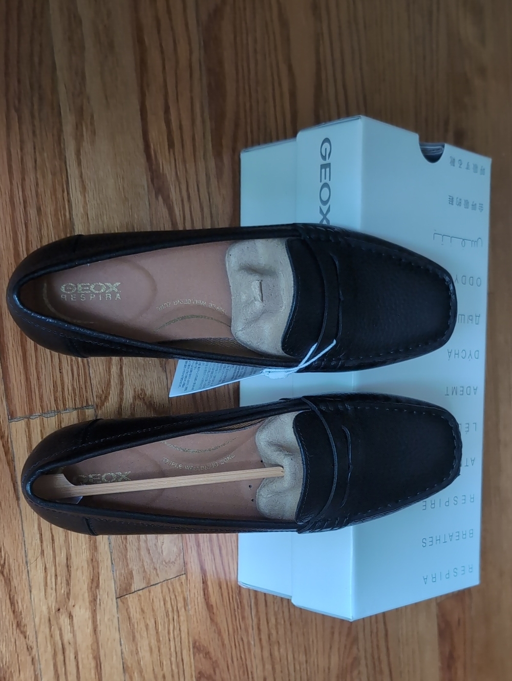Geox Black Leather D Annrtah Moc Loafer for Women